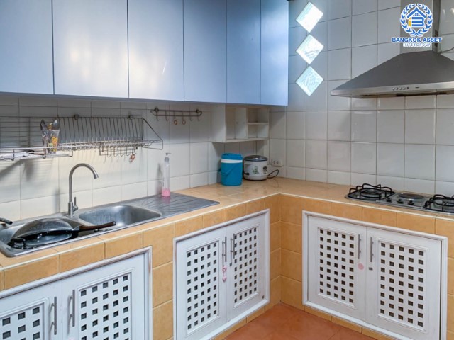 *****ทาวน์เฮ้าส์มือสองย่านนนทบุรี ทำเลโซนเมือง ม.ศุภาลัยวิลล์ ติวานนท์-รัตนาธิเบศร์  บ้านพร้อมอยู่ ฟังก์ชัน 3 ห้องนอน 2 ห้องน้ำ 1 ที่จอดรถ บนทำเลดีที่สุด! เชื่อมต่อหลายเส้นทาง ใกล้รถไฟฟ้าสายสีม่วง "สถานีศูนย์ราชการนนทบุรี" และทางด่วน "งามวงศ์วาน"